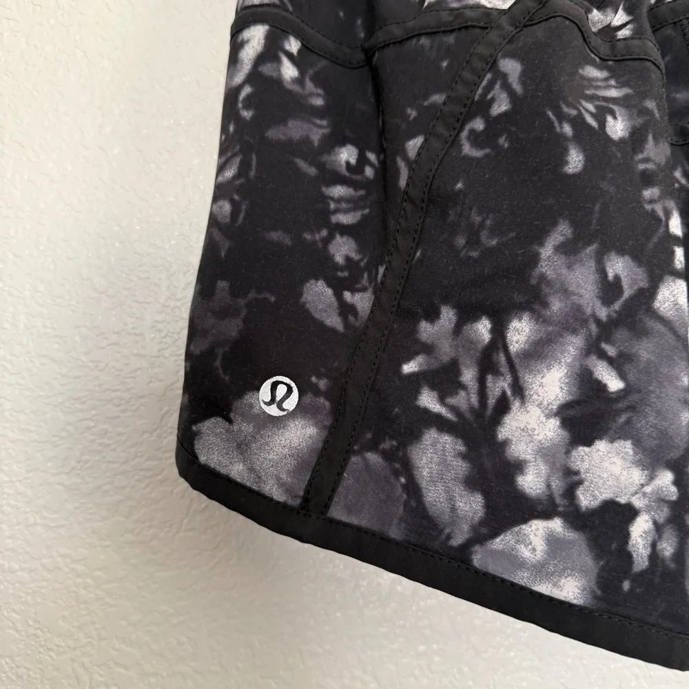 Lululemon Tracker Shorts IV Dusk Dye White Black 4
